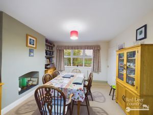 Dining Room- click for photo gallery